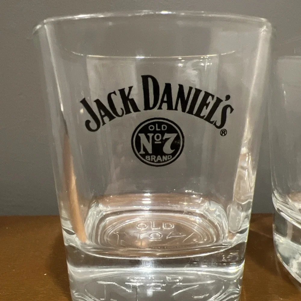 Jack Daniel's Old No. 7 whiskey glasses & Shot Glass‎ 